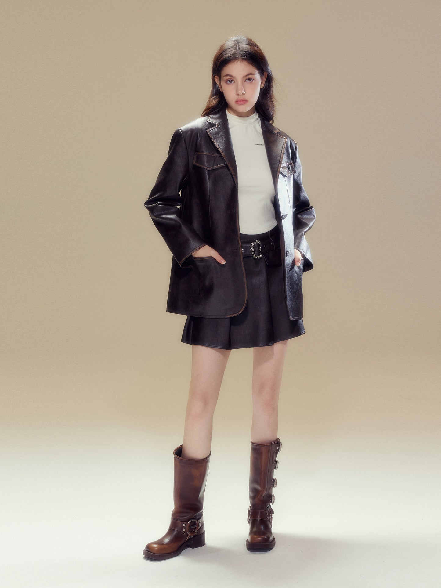 SunsetPark miuは、ヴィンテージブラウンの刺繍入りレザージャケットシルエットレザーブレザーブレザーです