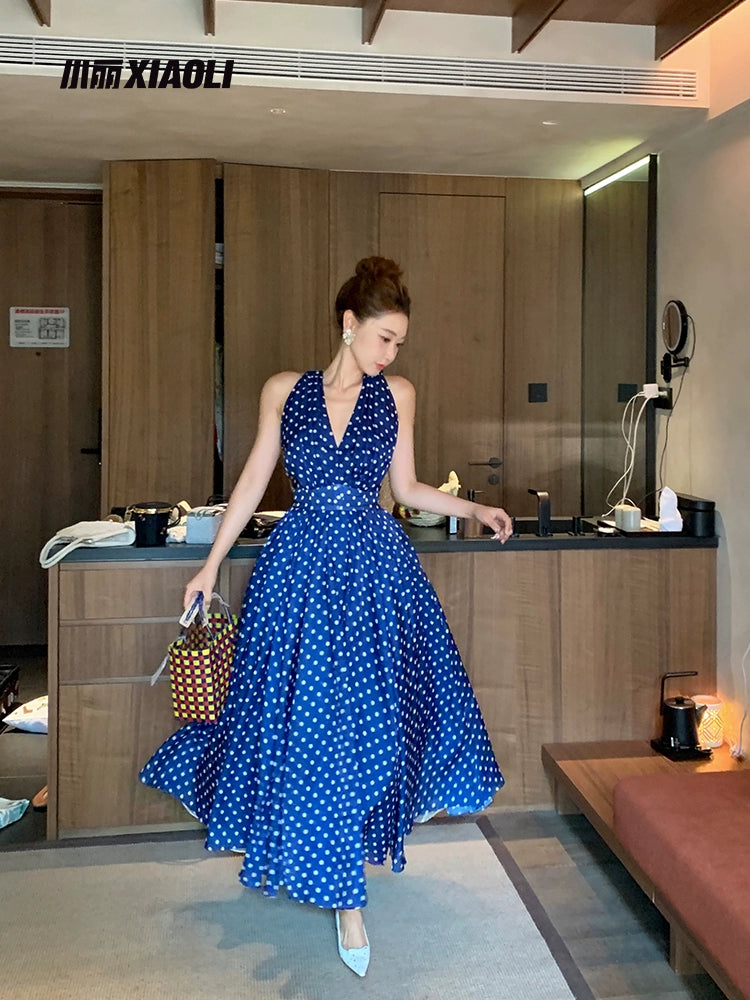 XiaoliコートダジュールサスペンダーVネックホルターネックドレス春夏新しいフランスのレトロリゾートドレス