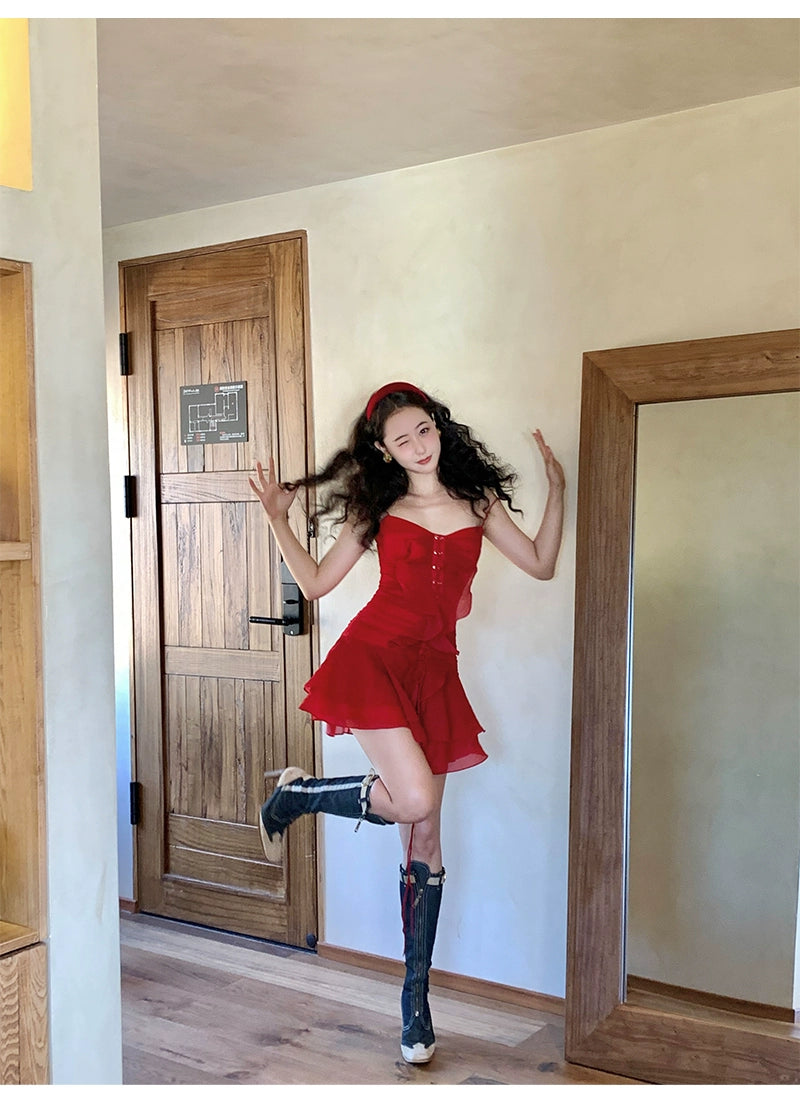 シャオリ赤と白のバラVネックスリップドレス夏のドーパミン小さな湯たんぱいウエスト締めAラインスカート