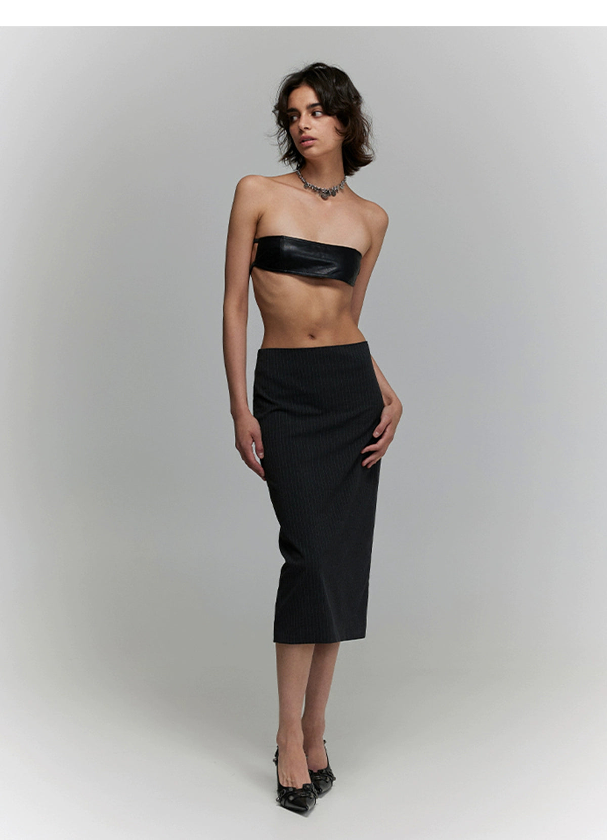 SansFrontieresグレーストライプスカートグレーファッショナブルなオーバーザニースーツスカート