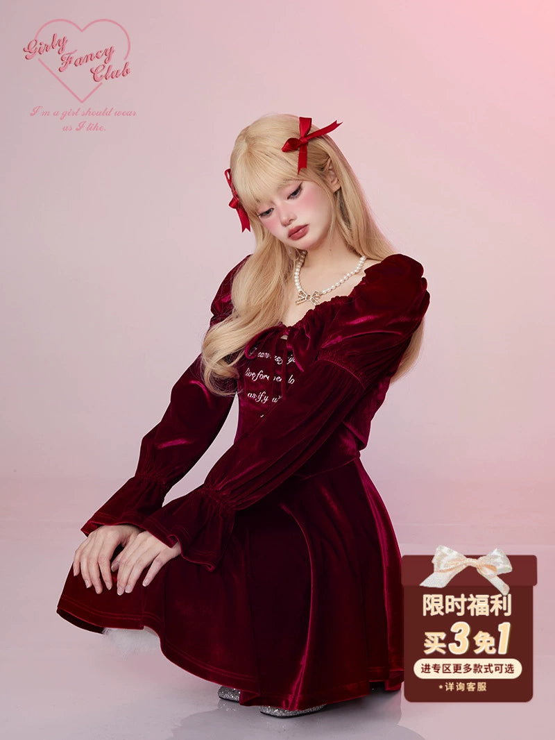 GirlyFancyClubのクリスマス大晦日の衣装は、ヴィンテージの赤いウエストベルベットのドレスとツーピースのプリンセスドレスです