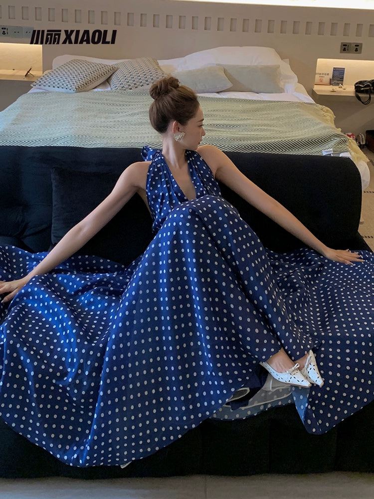 XiaoliコートダジュールサスペンダーVネックホルターネックドレス春夏新しいフランスのレトロリゾートドレス