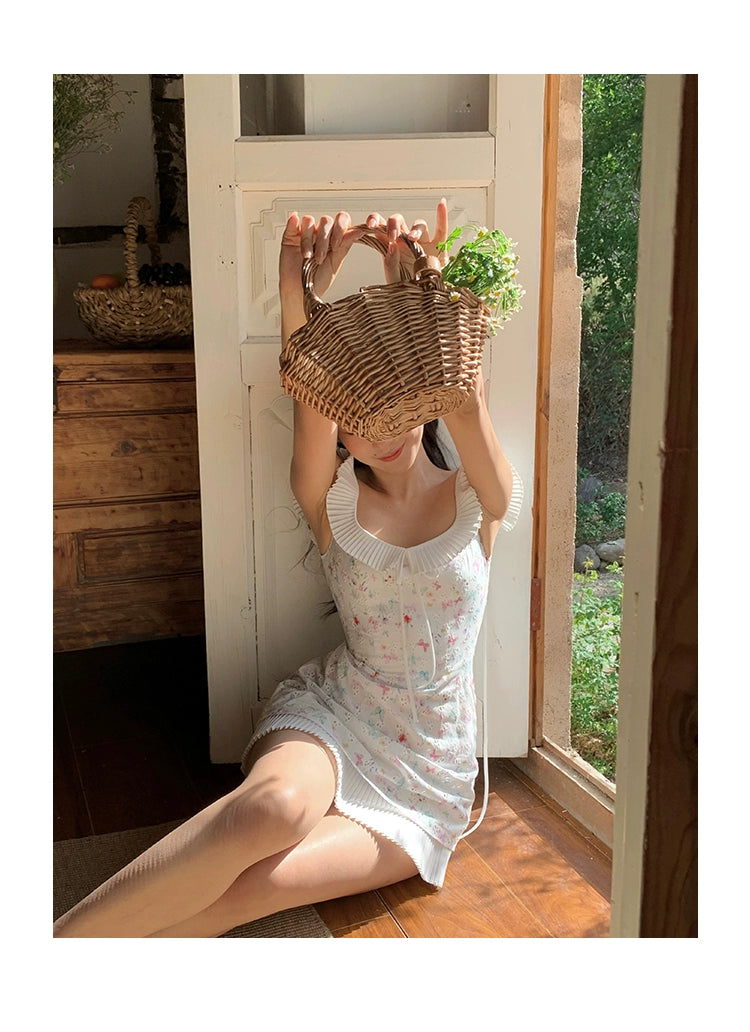 Xiaoliカップケーキ、白い花柄のノースリーブドレス、小さな男、甘い気質、スタイルの人形ドレス