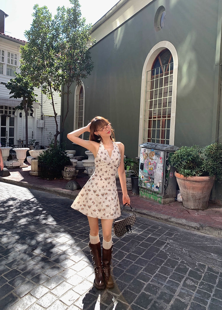 Xiaoli vine kiss 花柄ホルターネック サスペンダー A ライン ドレス 女性用 2024 年夏 小さな男 甘い気質 ショートスカート