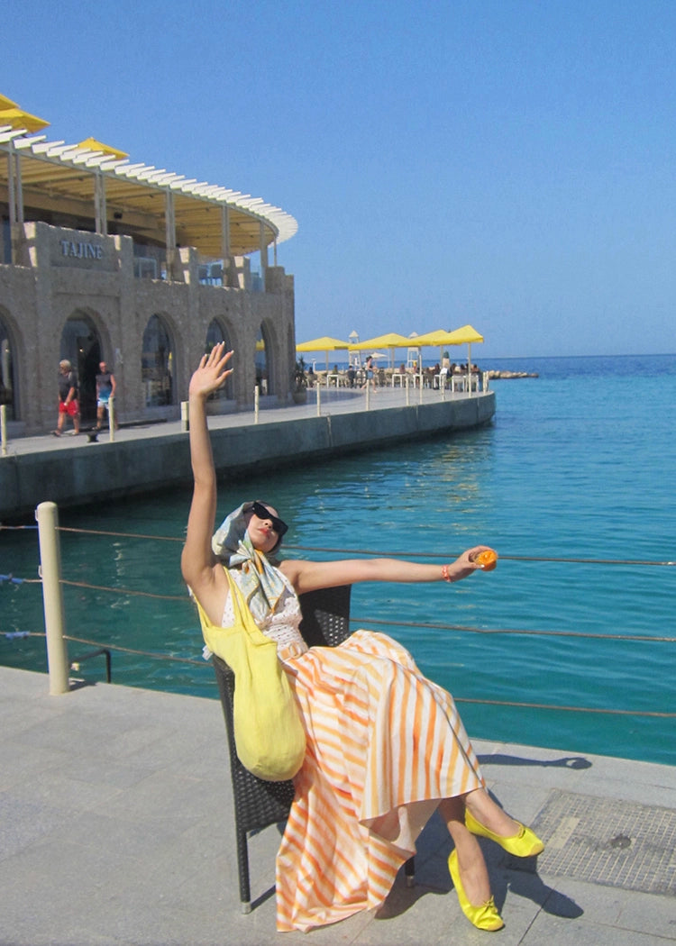 Xiaoli Yuxia ChengqiホルターネックサスペンダーVネックドレス春と夏のドーパミンティーブレイクフランスのAラインロングスカート