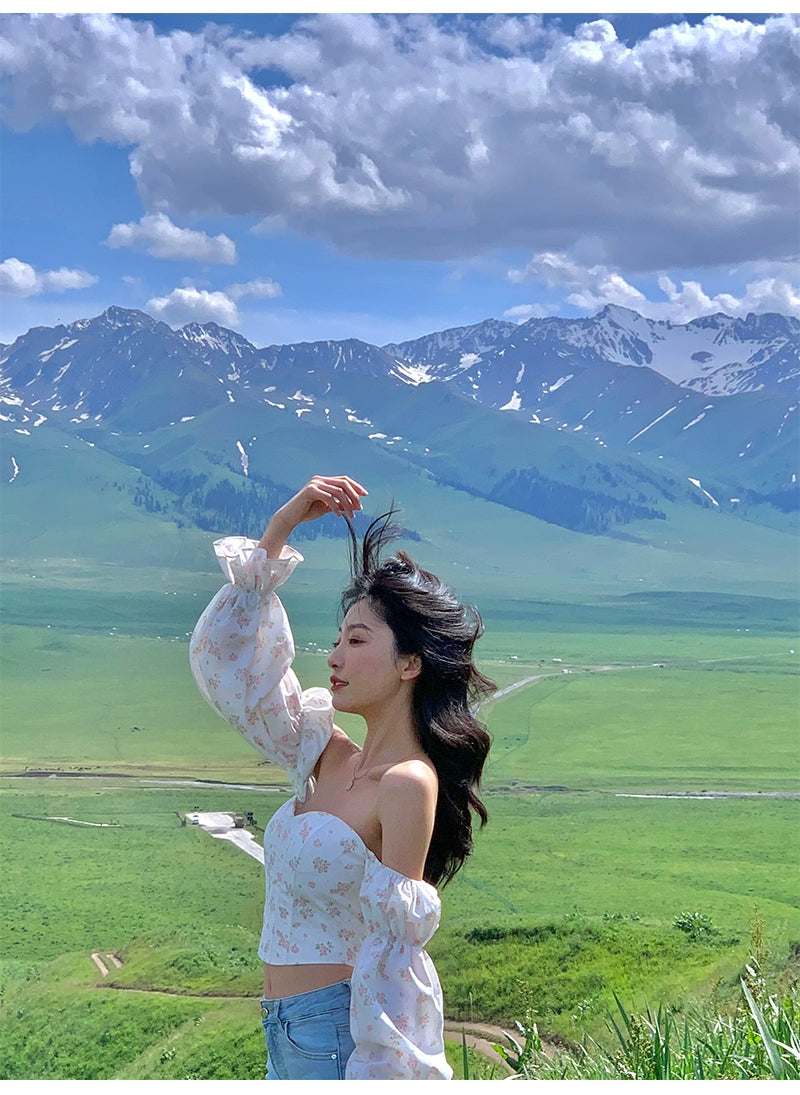 【Xiaoli X Yi Menglingジョイントシリーズ】ワンショルダーバブル長袖花柄シャツトップスプリング