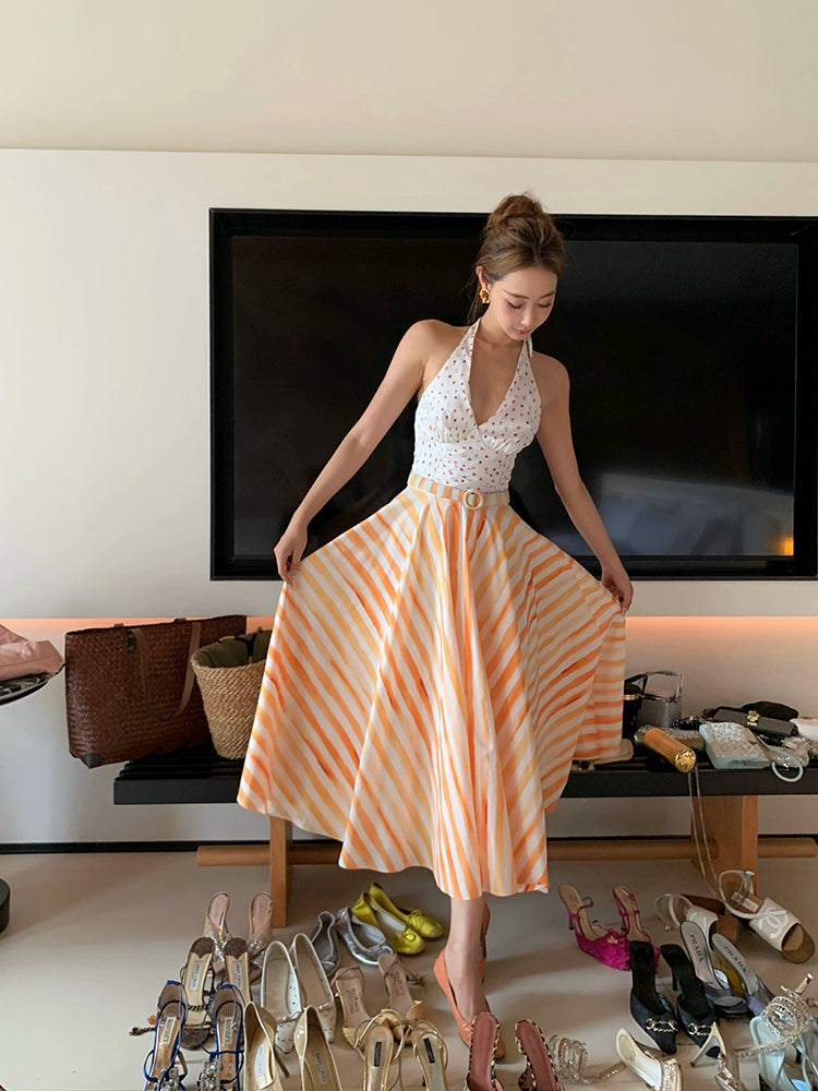 Xiaoli Yuxia ChengqiホルターネックサスペンダーVネックドレス春と夏のドーパミンティーブレイクフランスのAラインロングスカート