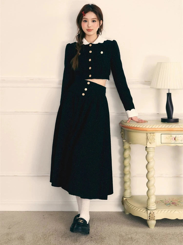 Small fragrance gold button long skirt