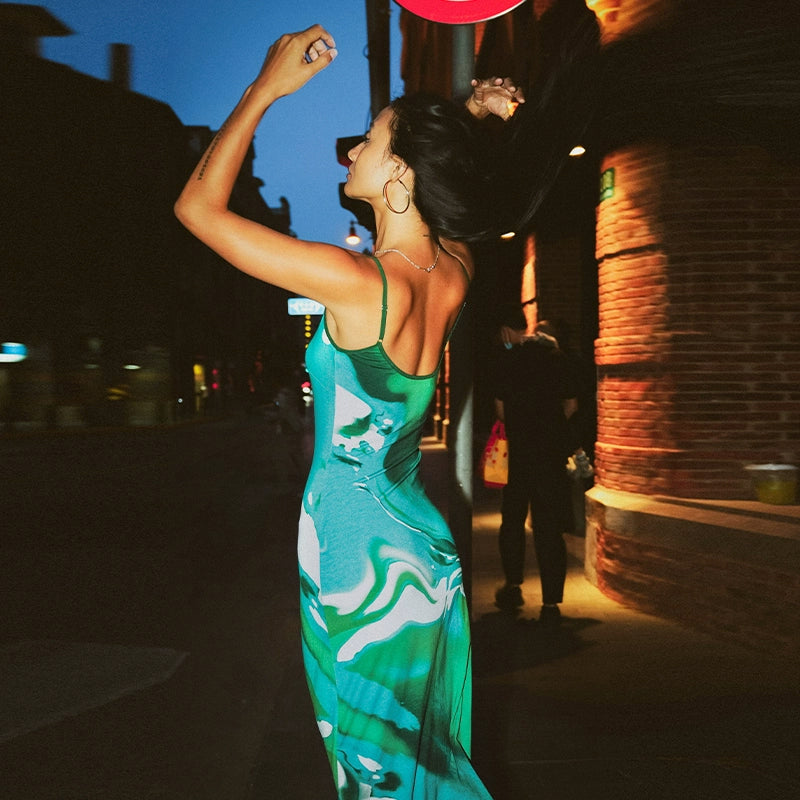 TR彼女ホットレイクスワールブルーとグリーンプリントカットアウトサスペンダー湯たんぽスリムハイバックレスドレス