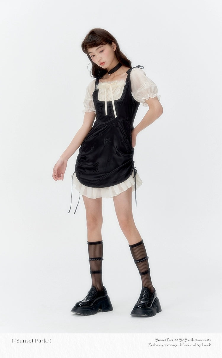 サンセットパークサンセットパークドレスチャイニーズスクエアネックブラック&ホワイトコントラストウエストパネルスカートチョーカー付き