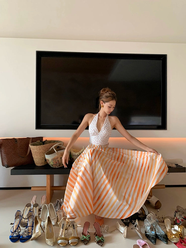 Xiaoli Yuxia ChengqiホルターネックサスペンダーVネックドレス春と夏のドーパミンティーブレイクフランスのAラインロングスカート