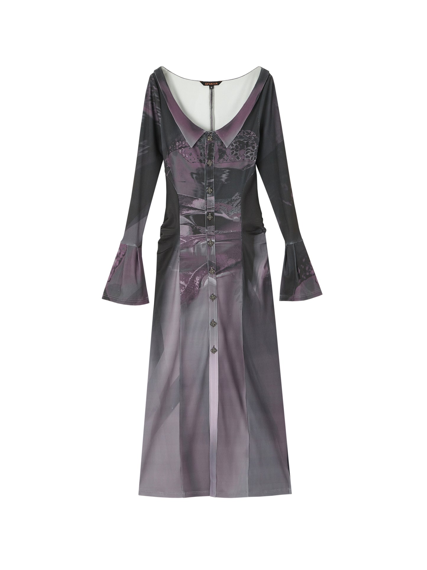 [スポット] アキバ「now」オリジナルボディプリントスリムフィット長袖シャツで、大きめのオープンカラー