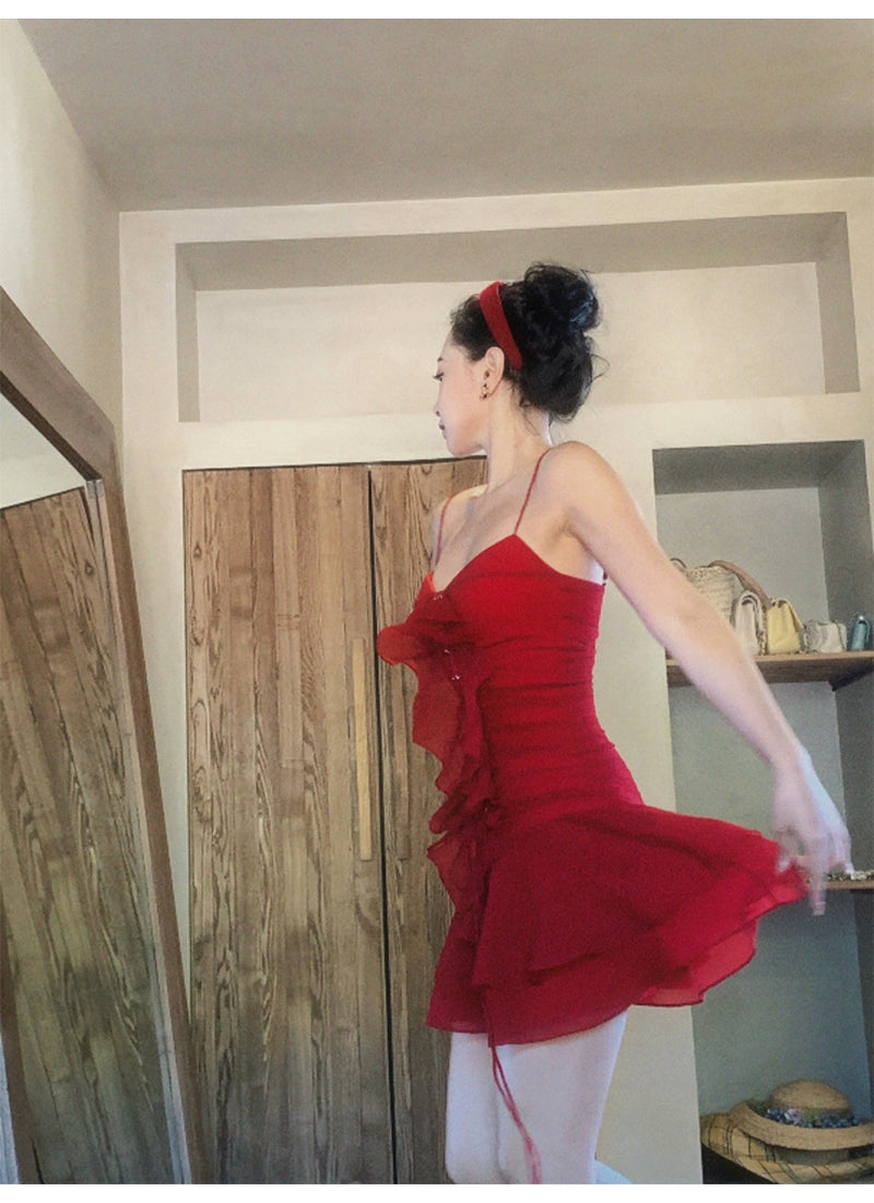 シャオリ赤と白のバラVネックスリップドレス夏のドーパミン小さな湯たんぱいウエスト締めAラインスカート